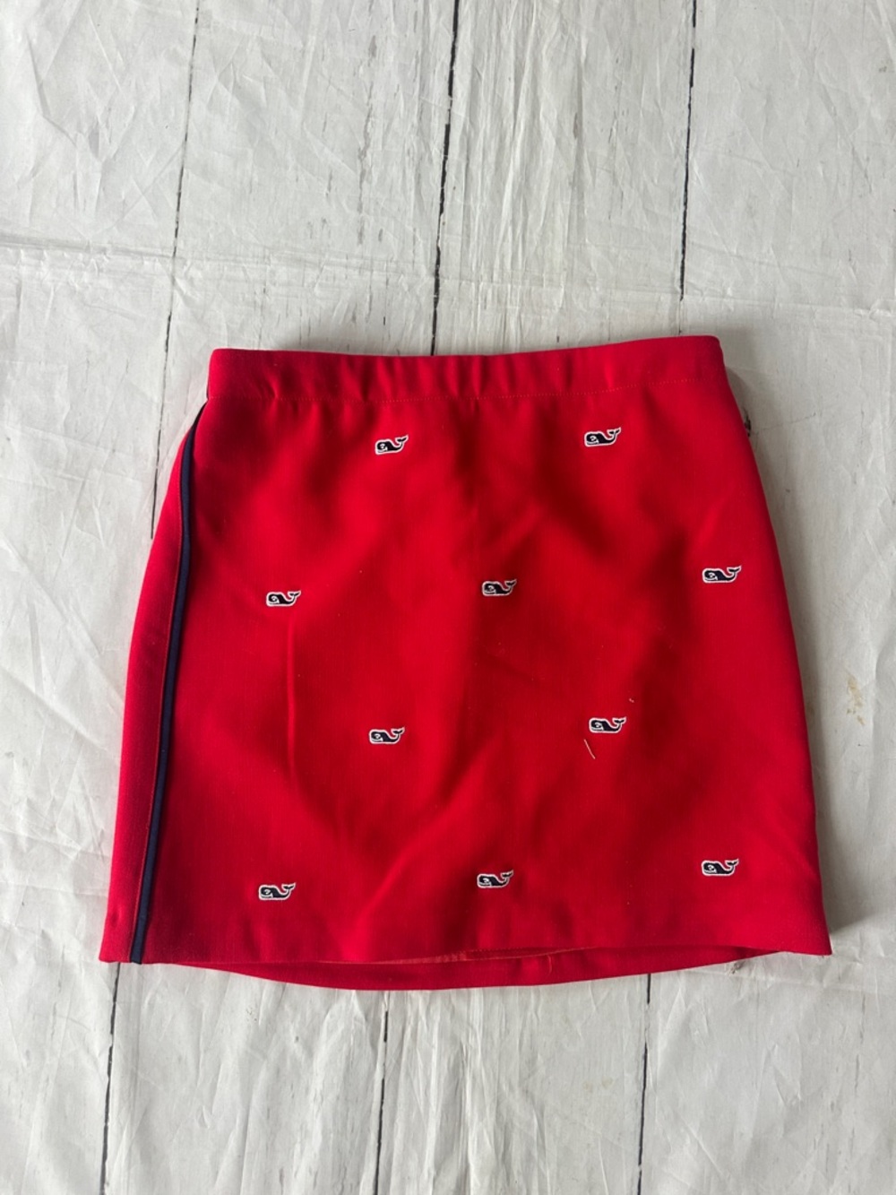 Vineyard Vines Red Mini Skirt with Embroidered Whales size 10